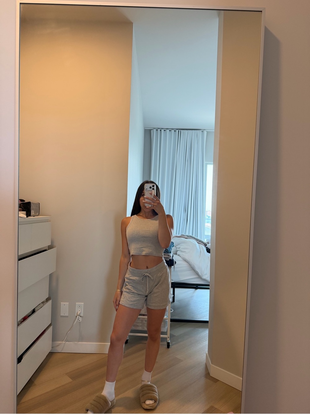 Aritzia sweatfleece shorts